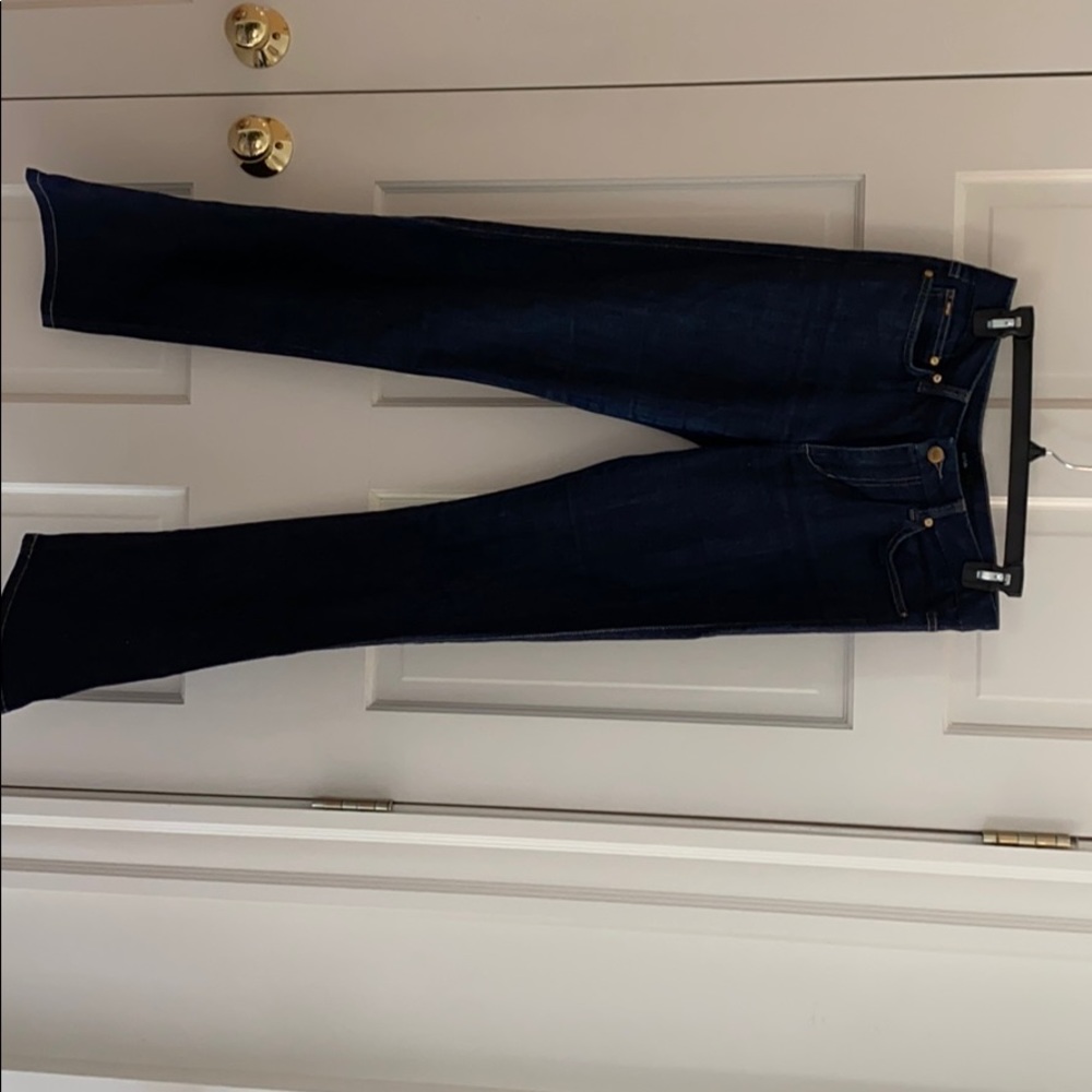 Joe’s jeans muse fit Size 30, 33” inseam.